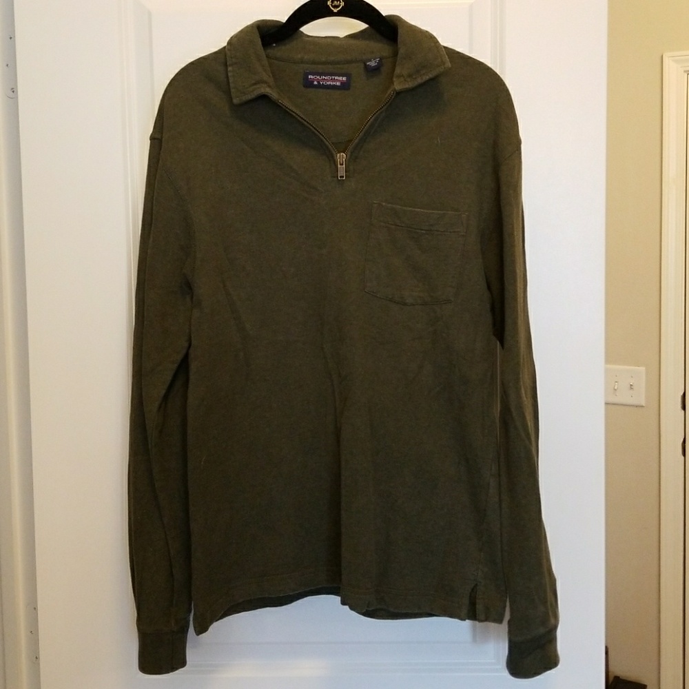 Roundtree and York small pull over sweater.